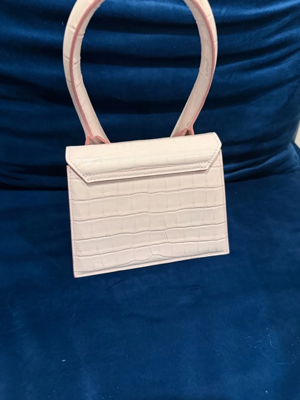 Jacquemus pale pink croc-embossed mini top-handle bag - Picture 5 of 7